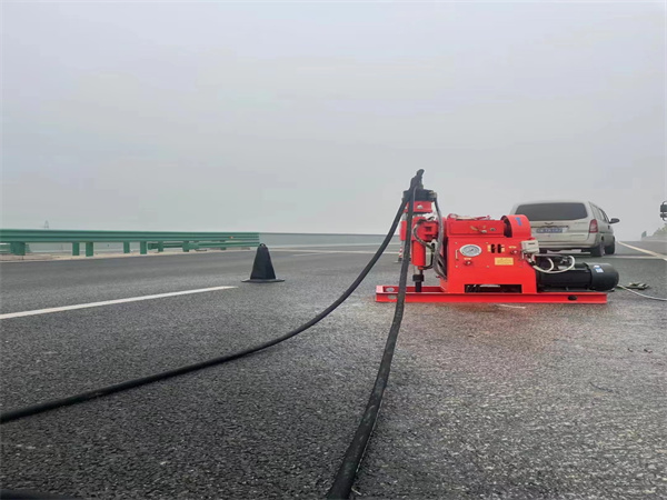 庐江马路路基路面开裂下沉注浆加固灌浆